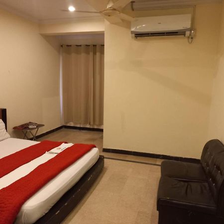 Hotel Tulip Inn Rawalpindi Exterior foto